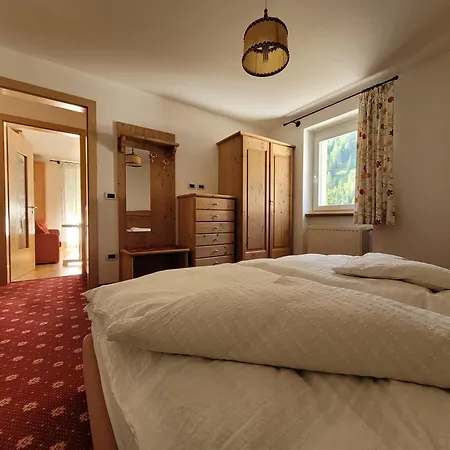 Aparthotel Alpenroyal - Check-in At Garni Royal Arabba